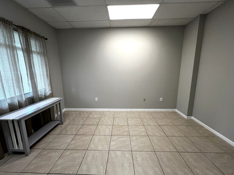 More Photos Of 601 N Congress Ave, Delray Beach Medical For Sale