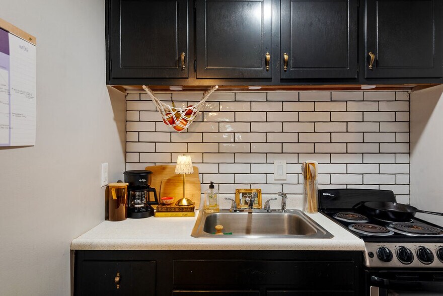 More Photos Of 124 S College St, Mountain Home Apartments For Sale