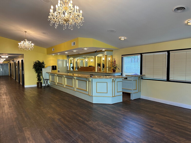 More Photos Of 1001 Clark Ave, Yuba City Hotel For Lease