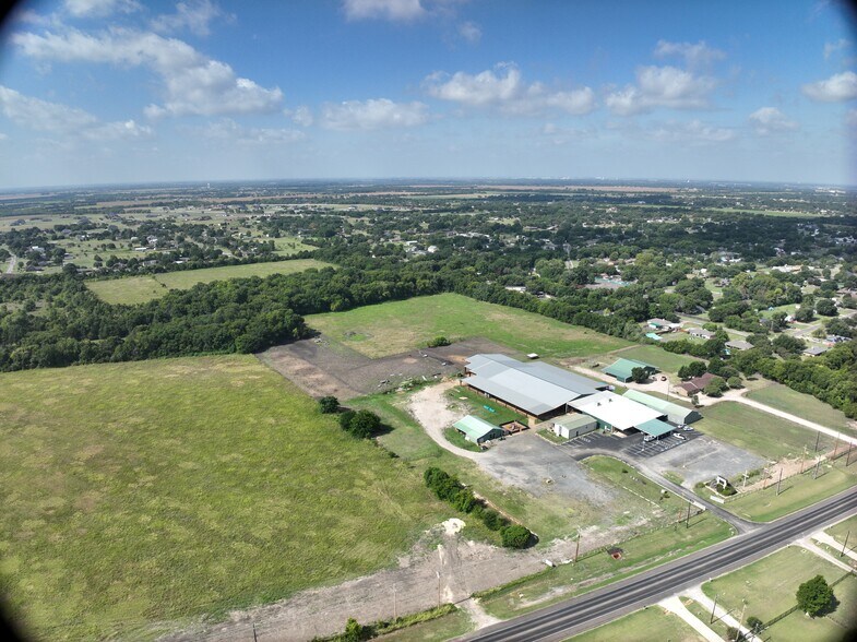 More Photos Of 1003 FM664 Ferris, TX, Red Oak Office For Sale
