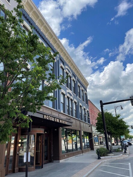 More Photos Of 297 North St, Pittsfield Hotel For Sale