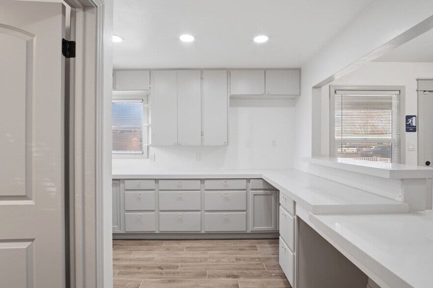 More Photos Of 2250 Colorado Ave, Turlock Healthcare For Sale