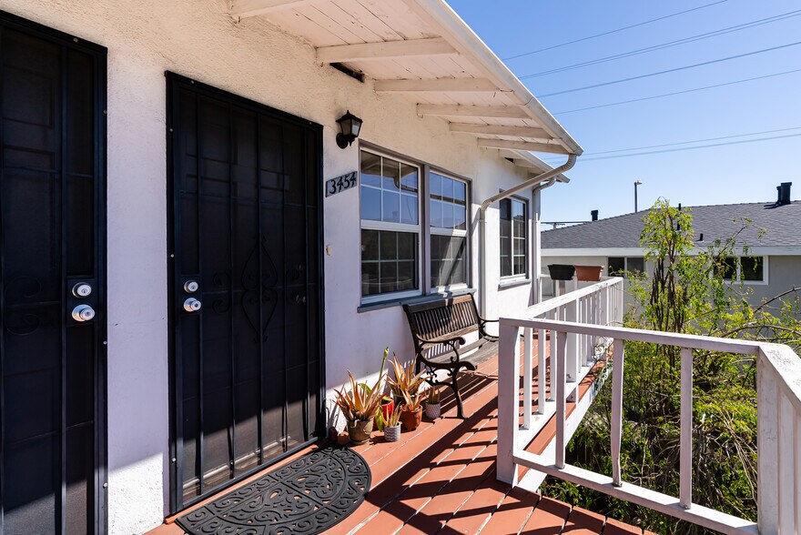 More Photos Of 3450 Vinton Ave, Los Angeles Apartments For Sale