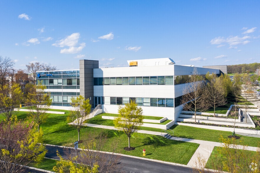 More Photos Of 721 Arbor Way, Blue Bell Office For Lease