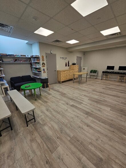 More Photos Of 3586 Nostrand Ave, Brooklyn Office For Lease