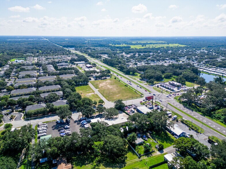 More Photos Of 112 N Mulrennan Rd, Valrico Warehouse For Sale