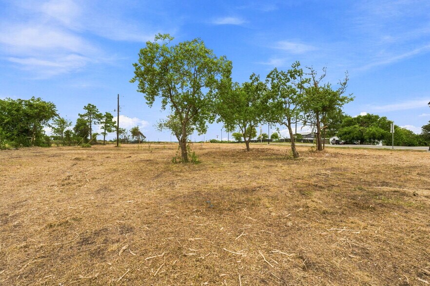 More Photos Of 101 Sunflower Cir, Kyle Land For Sale