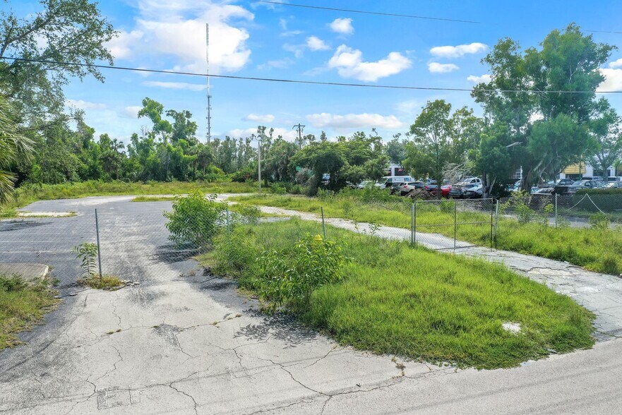 More Photos Of 16343 S Tamiami Trl, Fort Myers Land For Sale