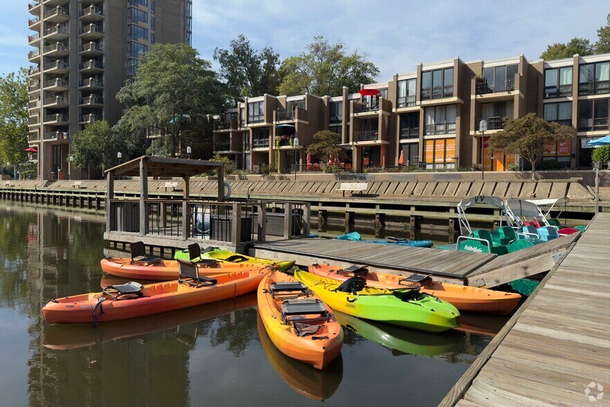 More Photos Of 11404-11440 Washington Plz W, Reston Apartments For Sale