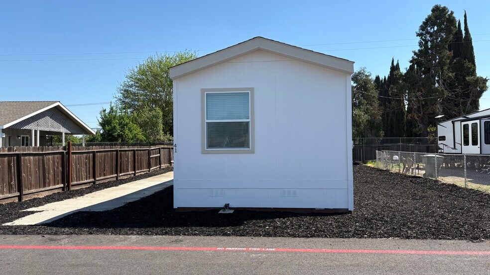 More Photos Of 2030 E Grayson Rd, Ceres Manufactured Housing Mobile Home Park For Sale