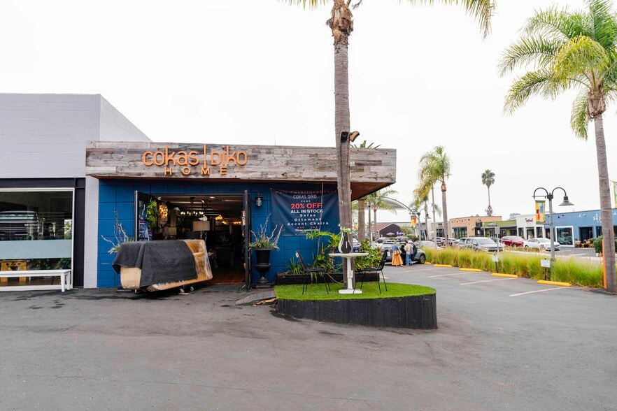 More Photos Of 412 S Cedros Ave, Solana Beach Storefront For Lease