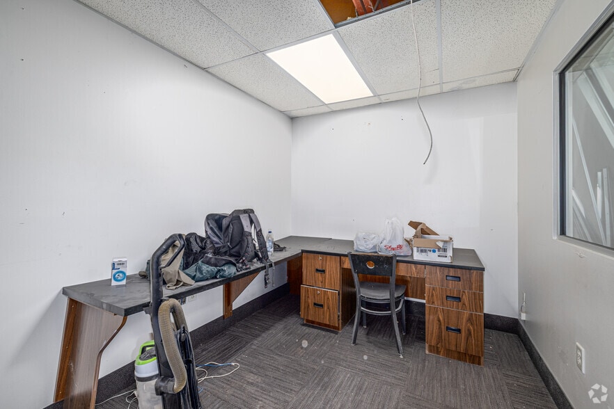 More Photos Of 237-251 Market St, Paterson Storefront Retail Office For Lease