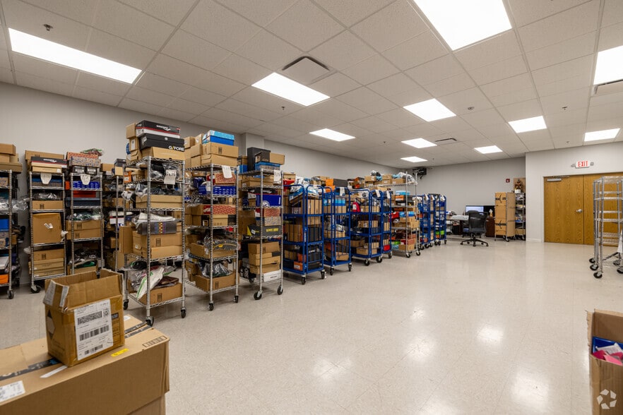 More Photos Of 200 S Pemberton Rd, Pemberton Township Distribution For Lease