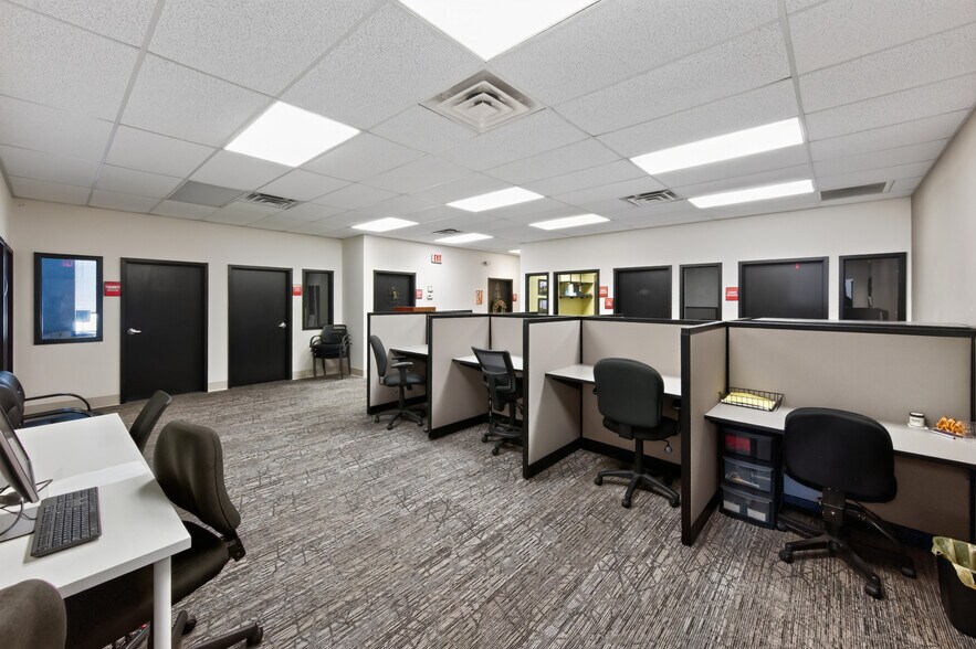 More Photos Of 32875 Solon Rd, Solon Medical For Sale
