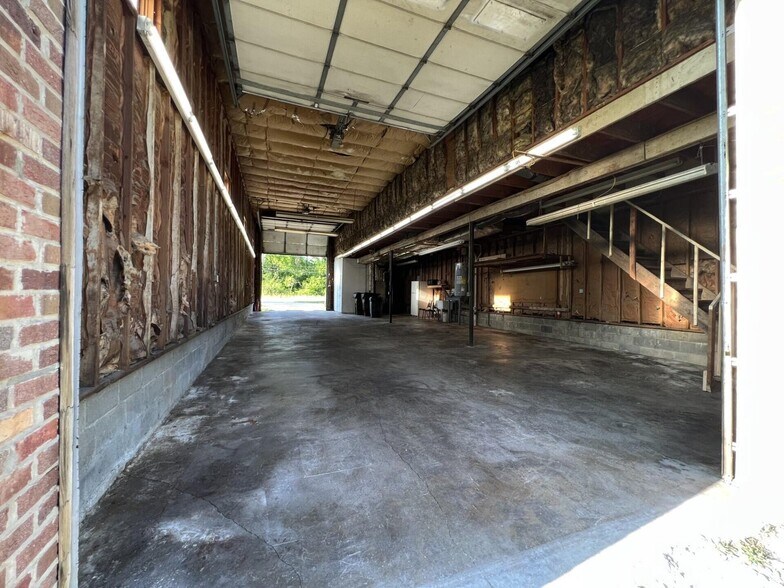 More Photos Of 4660 Mary Ingles Highway, Silver Grove Police Fire Station For Sale