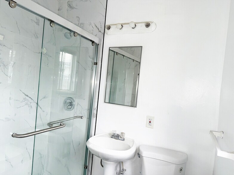 More Photos Of 1330 S Reservoir St, Pomona Multifamily For Sale
