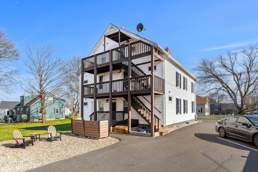 More Photos Of 23 Hyde St, Danvers Apartments For Sale