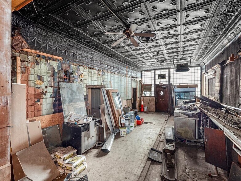 More Photos Of 134 Steuben St, Pittsburgh Restaurant For Sale