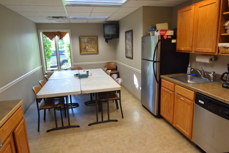 More Photos Of 315 W State St, Doylestown Medical For Sale