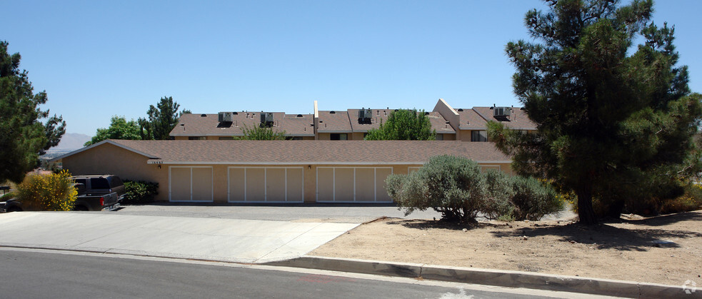 Primary Photo Of 16462 Kalo Rd, Apple Valley Apartments For Sale