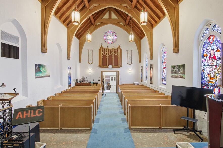 More Photos Of 1115 Greenbrier St, Saint Paul Religious Facility For Sale