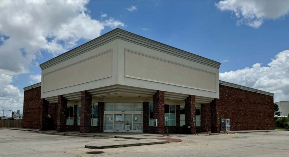 Primary Photo Of 12601 SH 249, Houston Drugstore For Lease