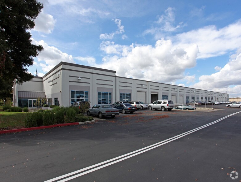 11135 Trade Center Dr, Rancho Cordova, CA 95670 Flex/R&D For Lease