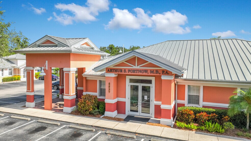 More Photos Of 5531-5539 Marquesas Cir, Sarasota Medical For Sale