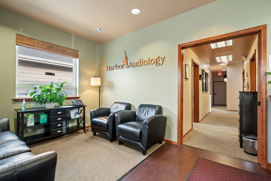 More Photos Of 538 N 5th Ave, Sequim Medical For Sale