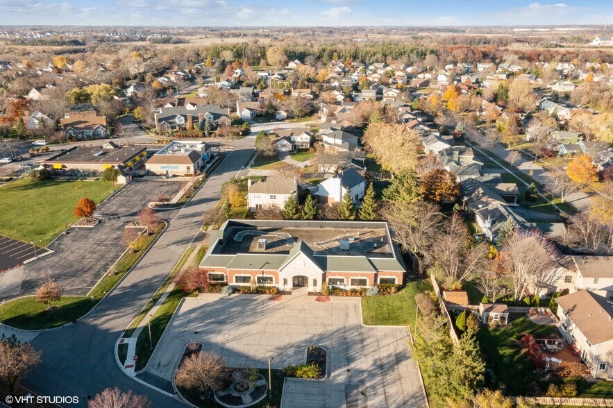 More Photos Of 625 N Bridgeport Ter, Lindenhurst Freestanding For Sale