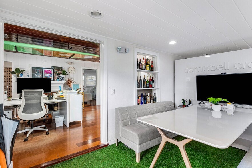 More Photos Of 103 NE 4th St, Delray Beach Office Residential For Sale