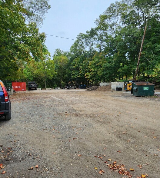 More Photos Of 69-73 Main St, Butler Contractor Storage Yard For Sale