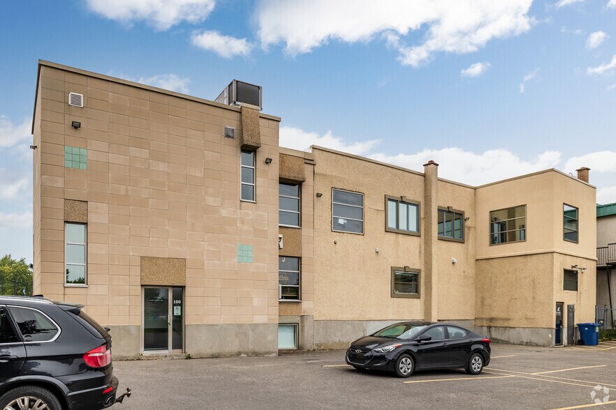 More Photos Of 472 Rue Notre-Dame, Repentigny Office For Lease