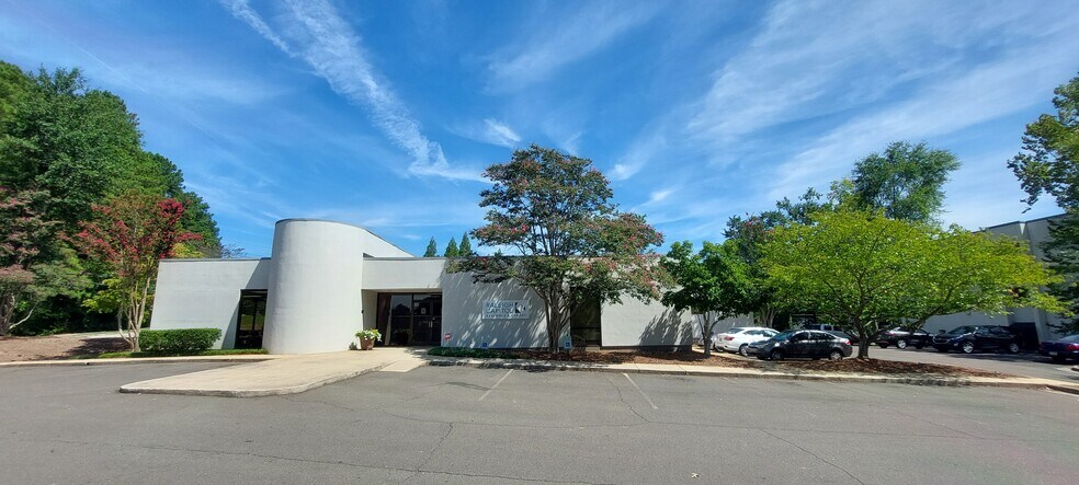 More Photos Of 3010 Anderson Dr, Raleigh Medical For Lease