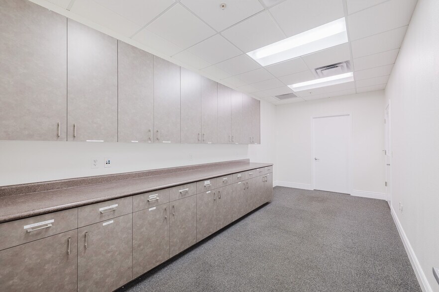 More Photos Of 2575 Alta Vista Dr, Elko Warehouse For Lease