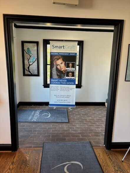 More Photos Of 2204 Crestmoor Rd, Nashville Medical For Lease