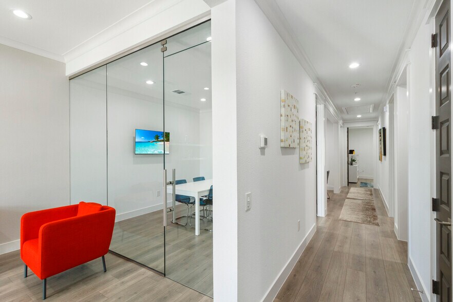 More Photos Of 2681 MacArthur Blvd, Lewisville Medical For Sale