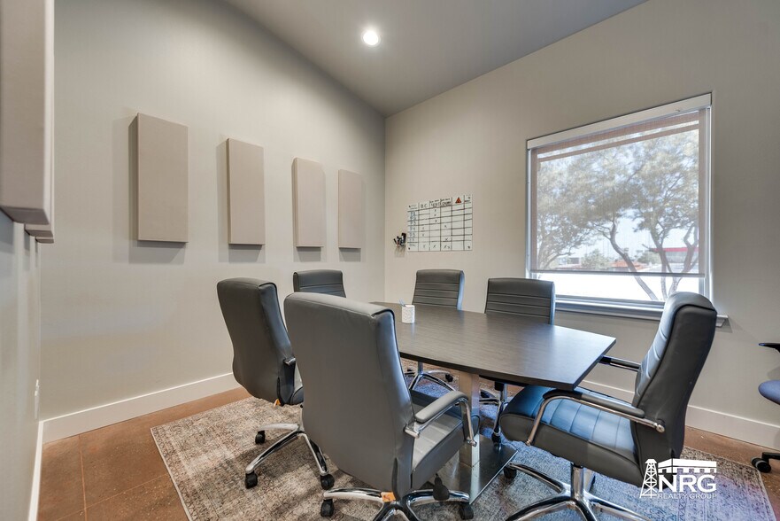 More Photos Of 6718 TX-349, Midland Office For Sale