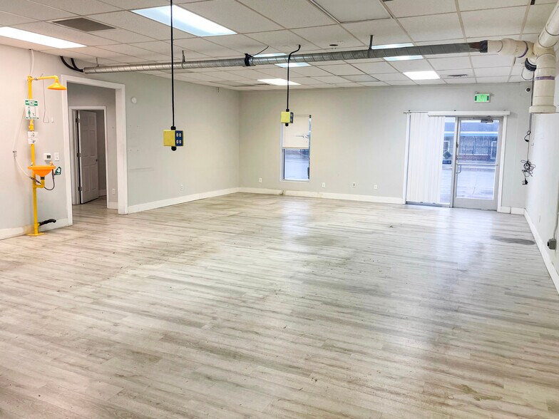 More Photos Of 877-881 Federal Blvd, Denver Medical For Lease