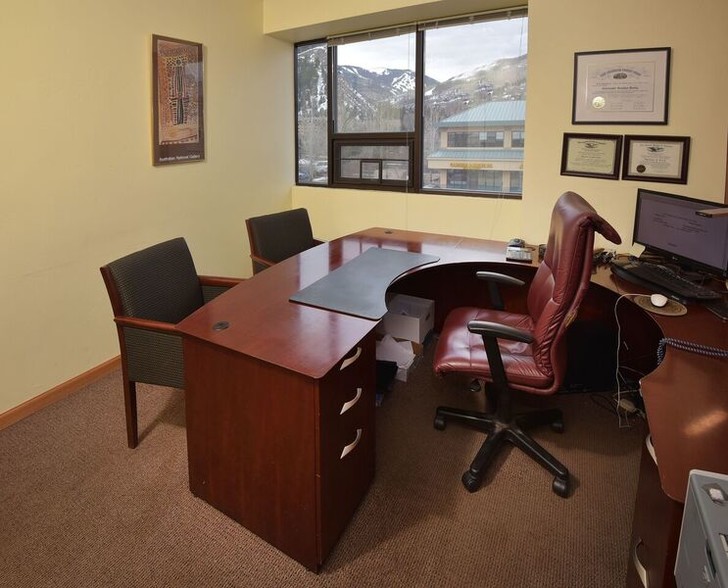 More Photos Of 30 Benchmark Rd, Avon Office For Sale