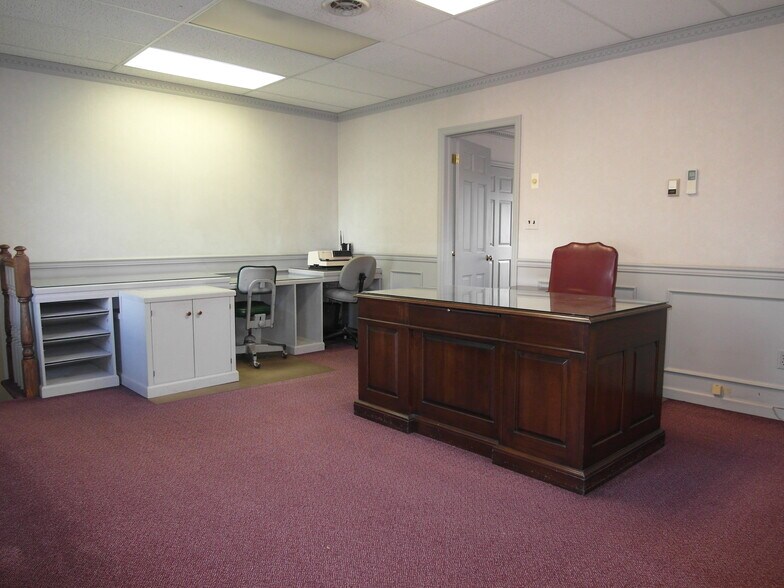 More Photos Of 137-139 Lafayette Ave, Suffern Office For Lease