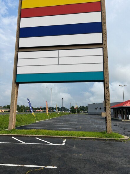 More Photos Of 511 Linden Ave, Pocomoke City Storefront For Lease