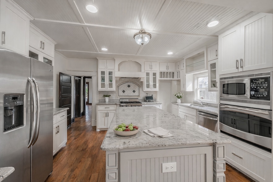 More Photos Of 811 N Church St, McKinney Hospitality For Sale