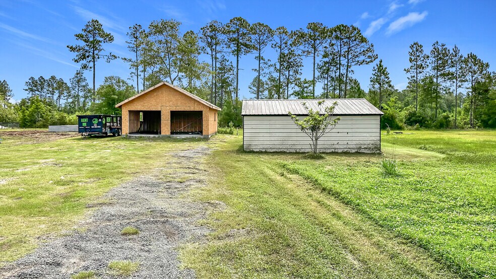 More Photos Of 46700 Middle Rd, Callahan Land For Sale