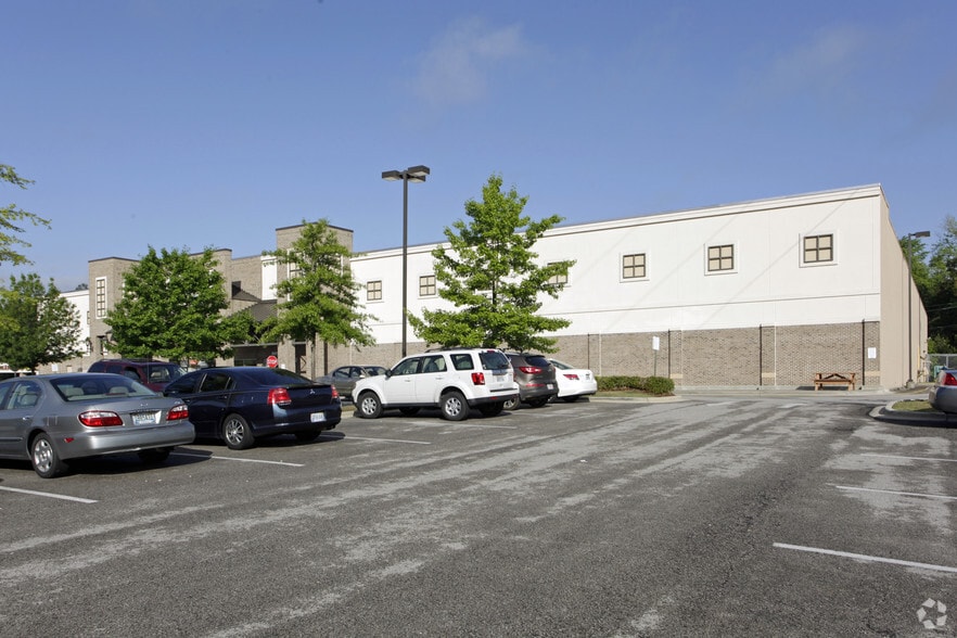 More Photos Of 5100-5184 Old Springville Rd, Birmingham Unknown For Lease