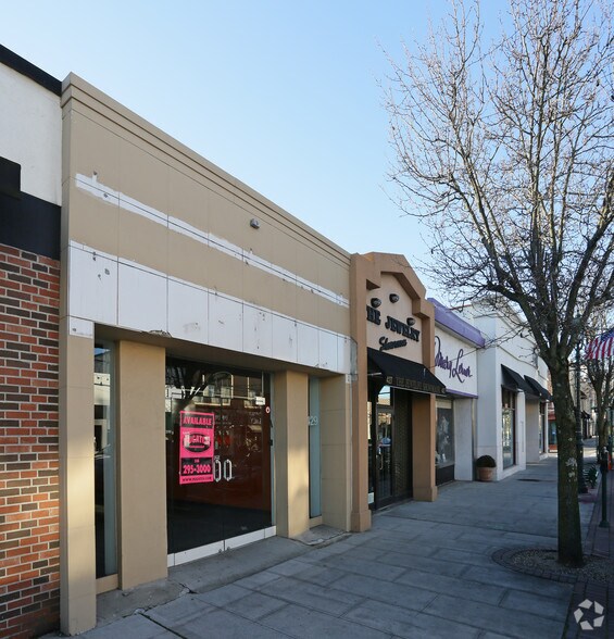 More Photos Of 429 Central Ave, Cedarhurst Storefront For Lease