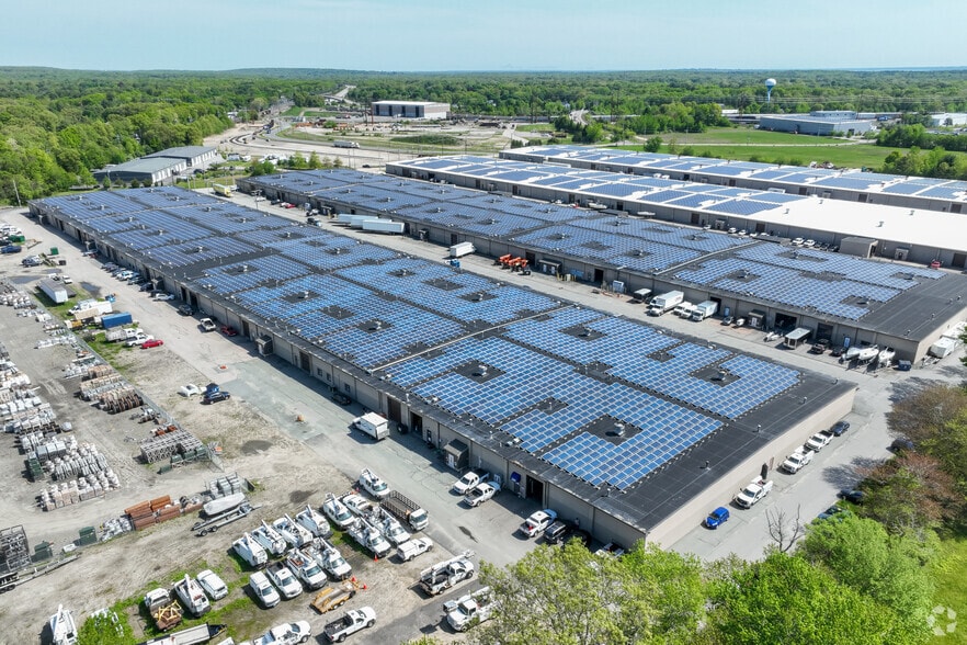 More Photos Of 342 Compass Cir, North Kingstown Warehouse For Lease