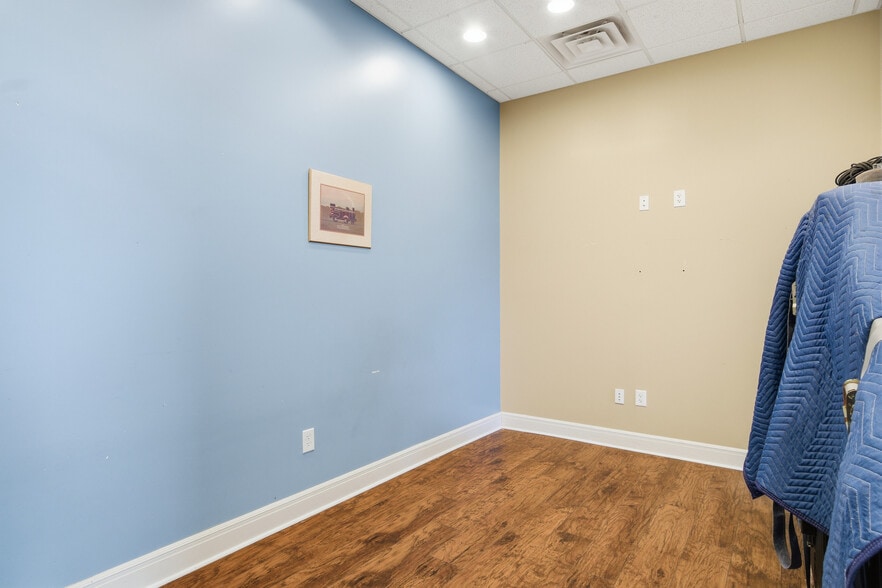 More Photos Of 77 Scattergood Dr NW, Christiansburg Warehouse For Sale