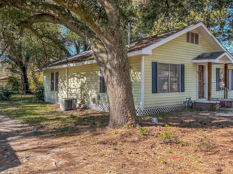 More Photos Of ,  Unknown For Sale