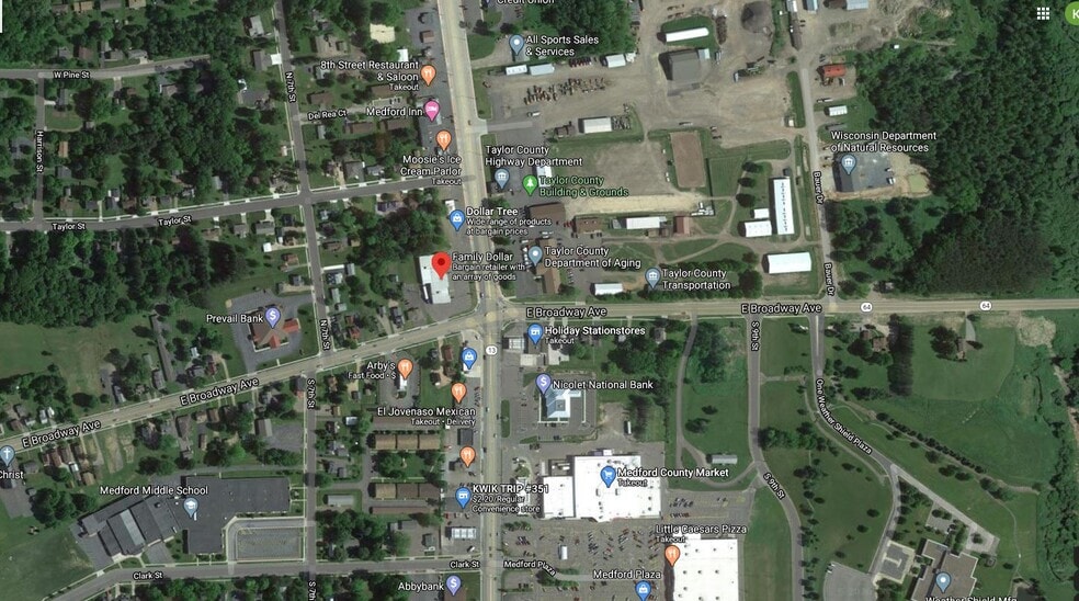 More Photos Of 111-117 N 8th St, Medford General Retail For Lease